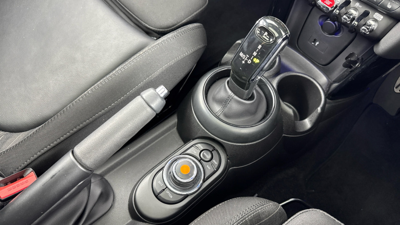 MINI Hatchback 1.5 Cooper Sport II 3dr Auto Petrol Hatchback